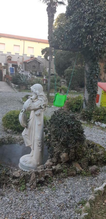 Villa Salvini 마리나디피사 외부 사진